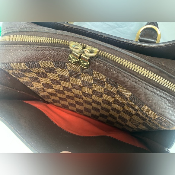 Authentic Louis Vuitton Damier Ebene Triana handbag - Picture 14 of 16